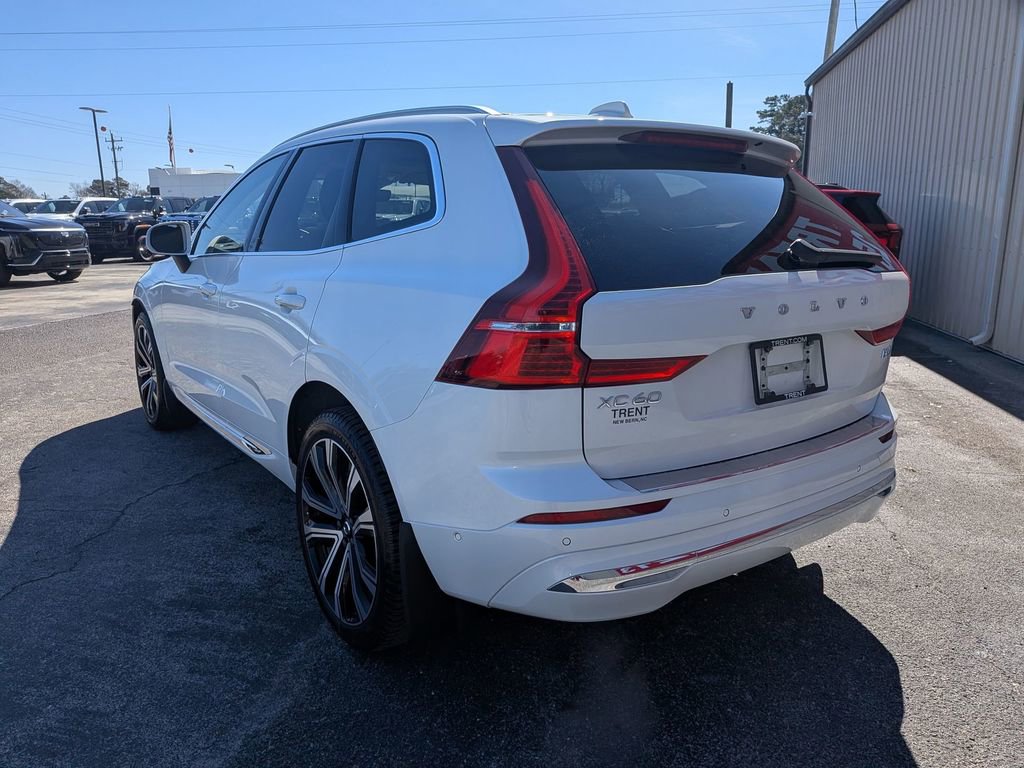 Used 2023 Volvo XC60 B6 Ultimate w/ Climate Package image 3