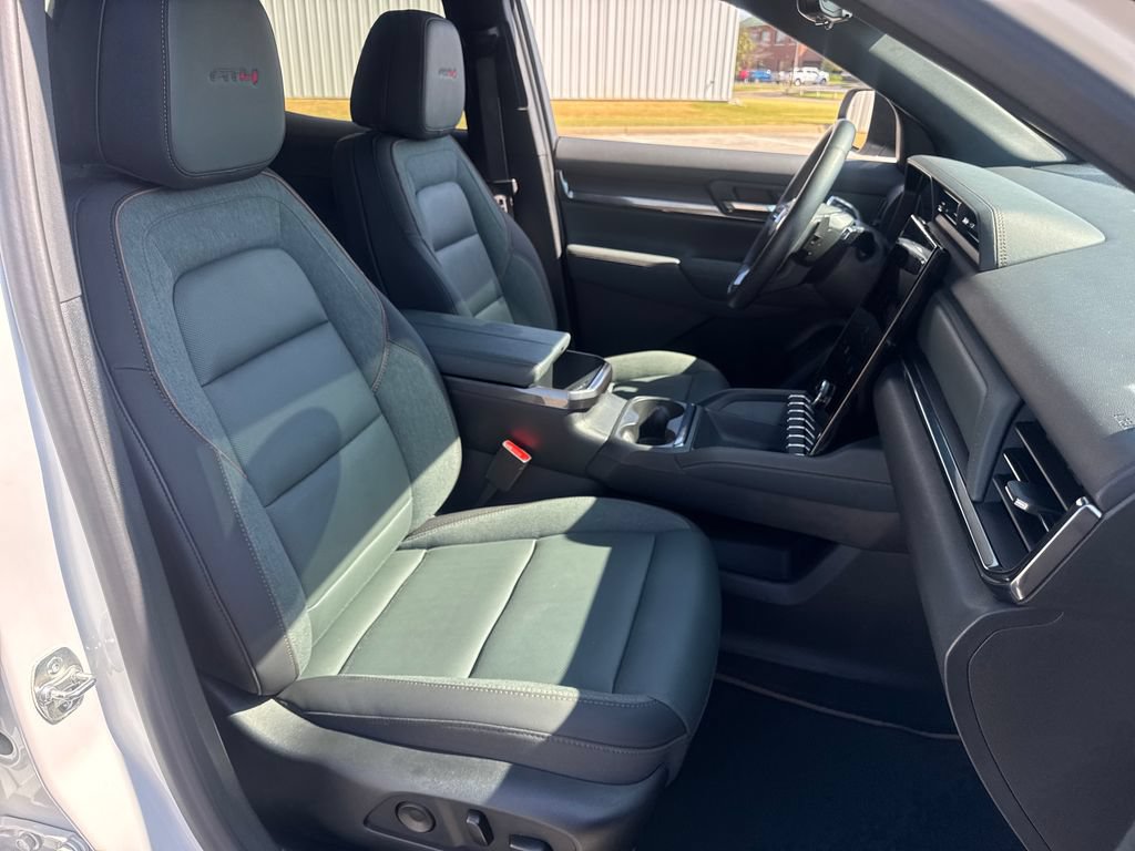 Used 2026 GMC Terrain AT4 w/ Convenience Package III AWD/4WD image 11