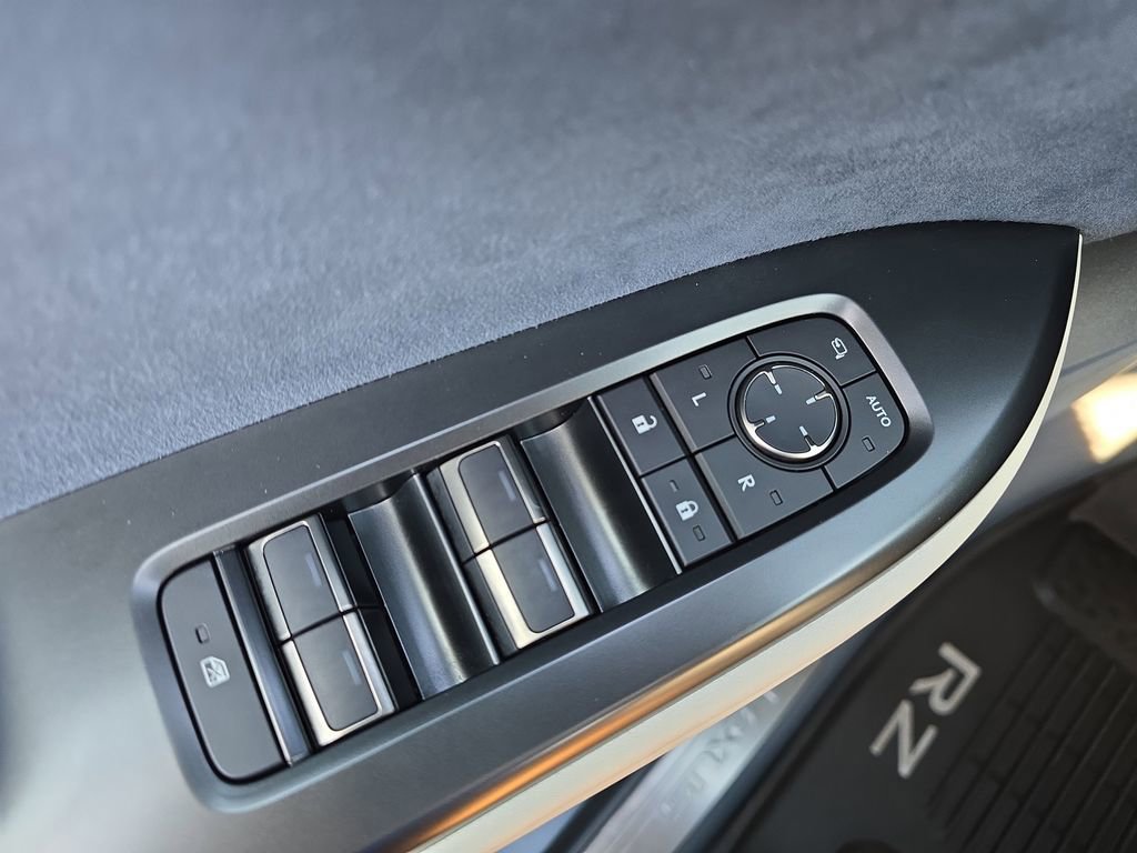 Used 2023 Lexus RZ 450e Premium image 30