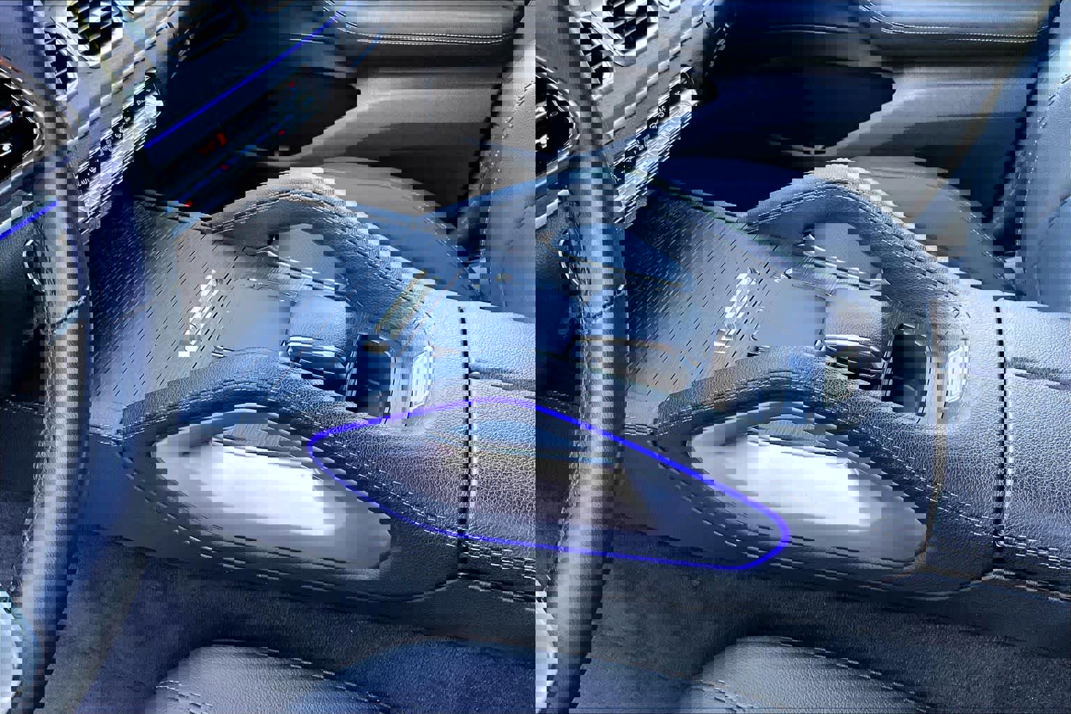 Used 2023 Mercedes-Benz GLE 350 4MATIC image 16