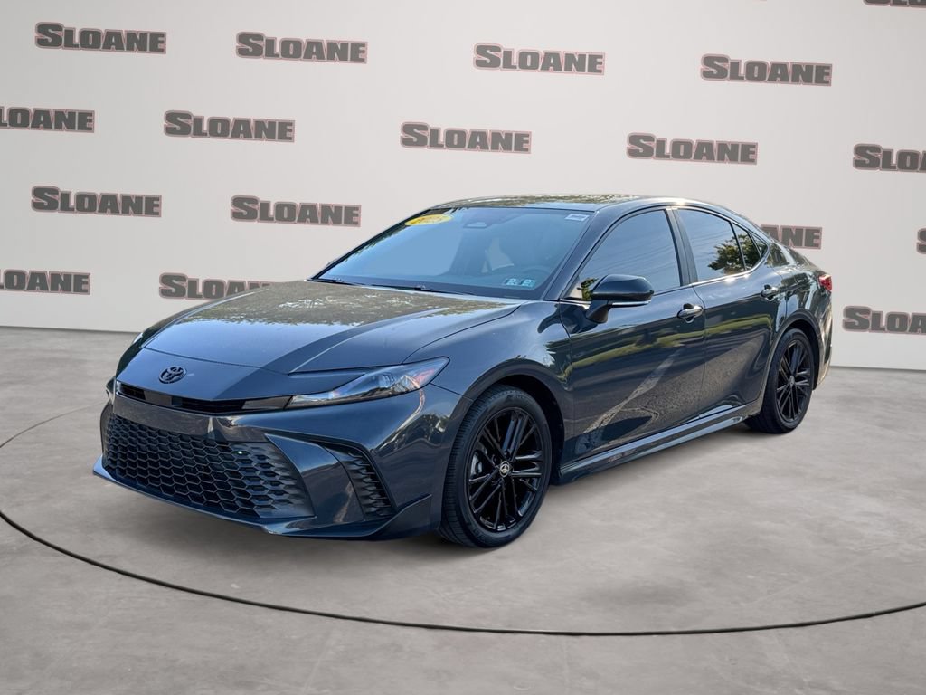 Used 2025 Toyota Camry SE w/ Multimedia Upgrade Package