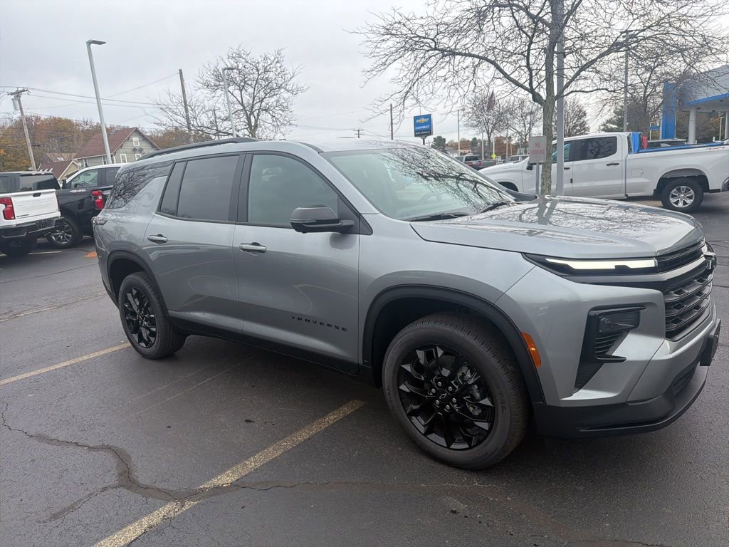 New 2026 Chevrolet Traverse LT w/ Midnight/Sport Edition image 1