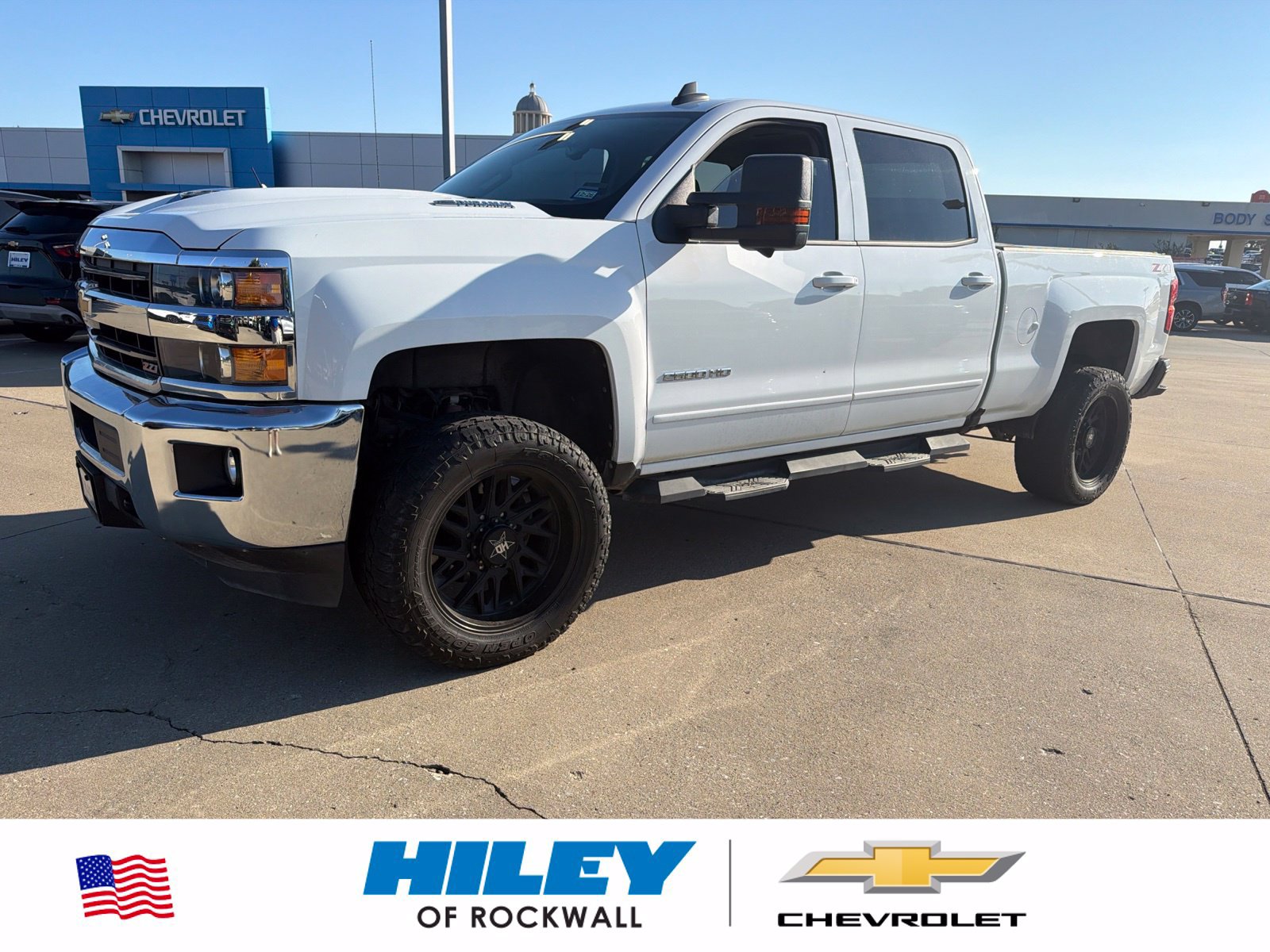 Used 2019 Chevrolet Silverado 2500 LT AWD/4WD image 1