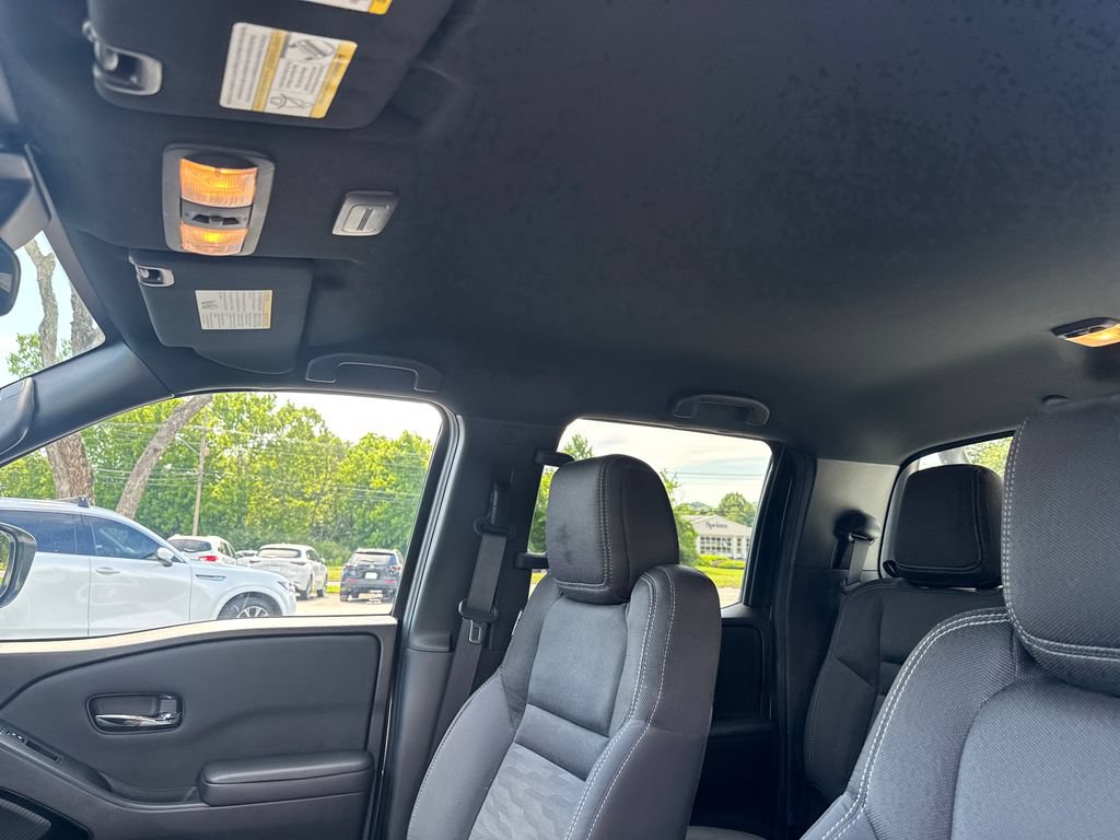 Used 2023 Nissan Frontier SV w/ Midnight Edition Package AWD/4WD image 22
