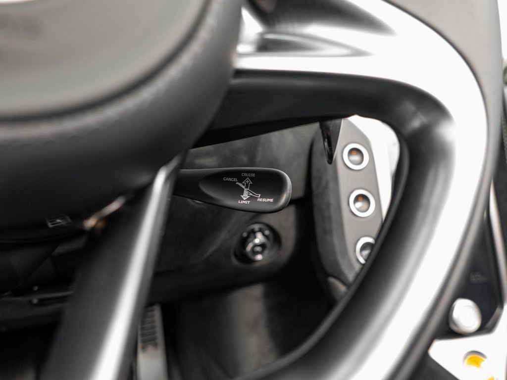 New 2026 McLaren 750S Spider RWD image 31
