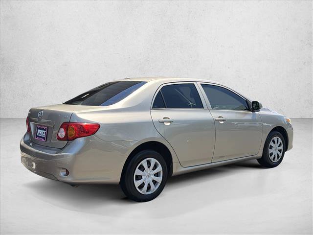Used 2010 Toyota Corolla LE FWD image 5