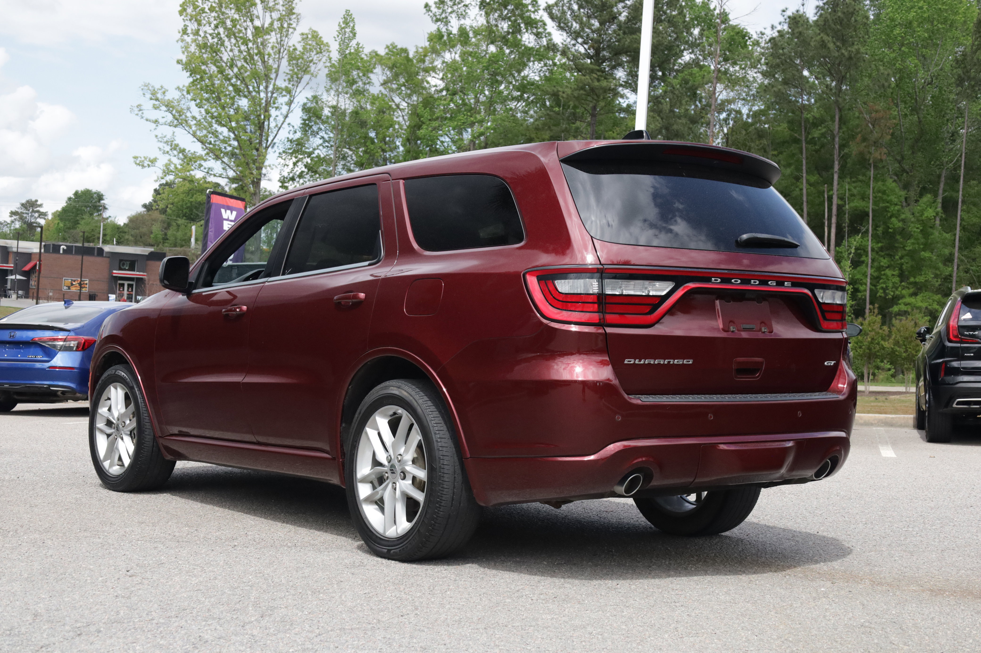 Used 2023 Dodge Durango GT image 2