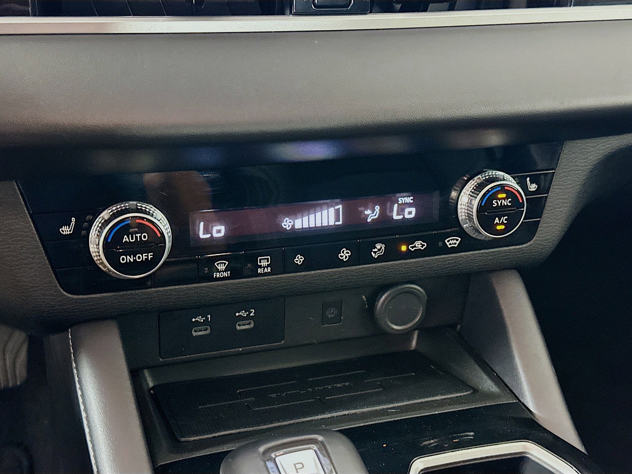 Used 2025 Mitsubishi Outlander SE AWD/4WD image 24