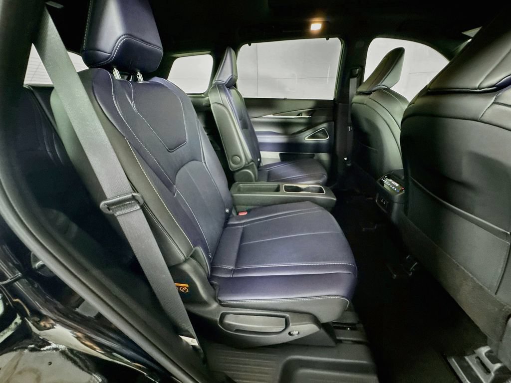 Certified 2026 INFINITI QX60 Sport w/ Dark Cargo Package AWD/4WD image 39