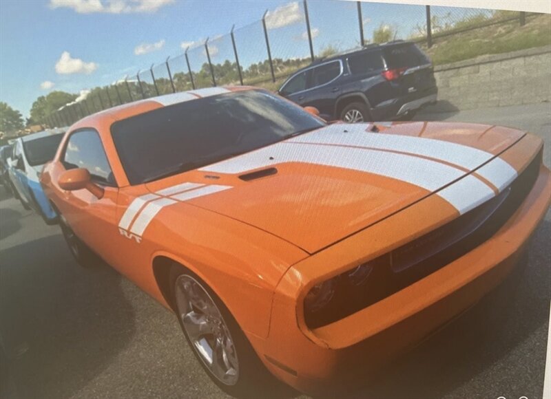 Used 2014 Dodge Challenger R/T Plus RWD image 12