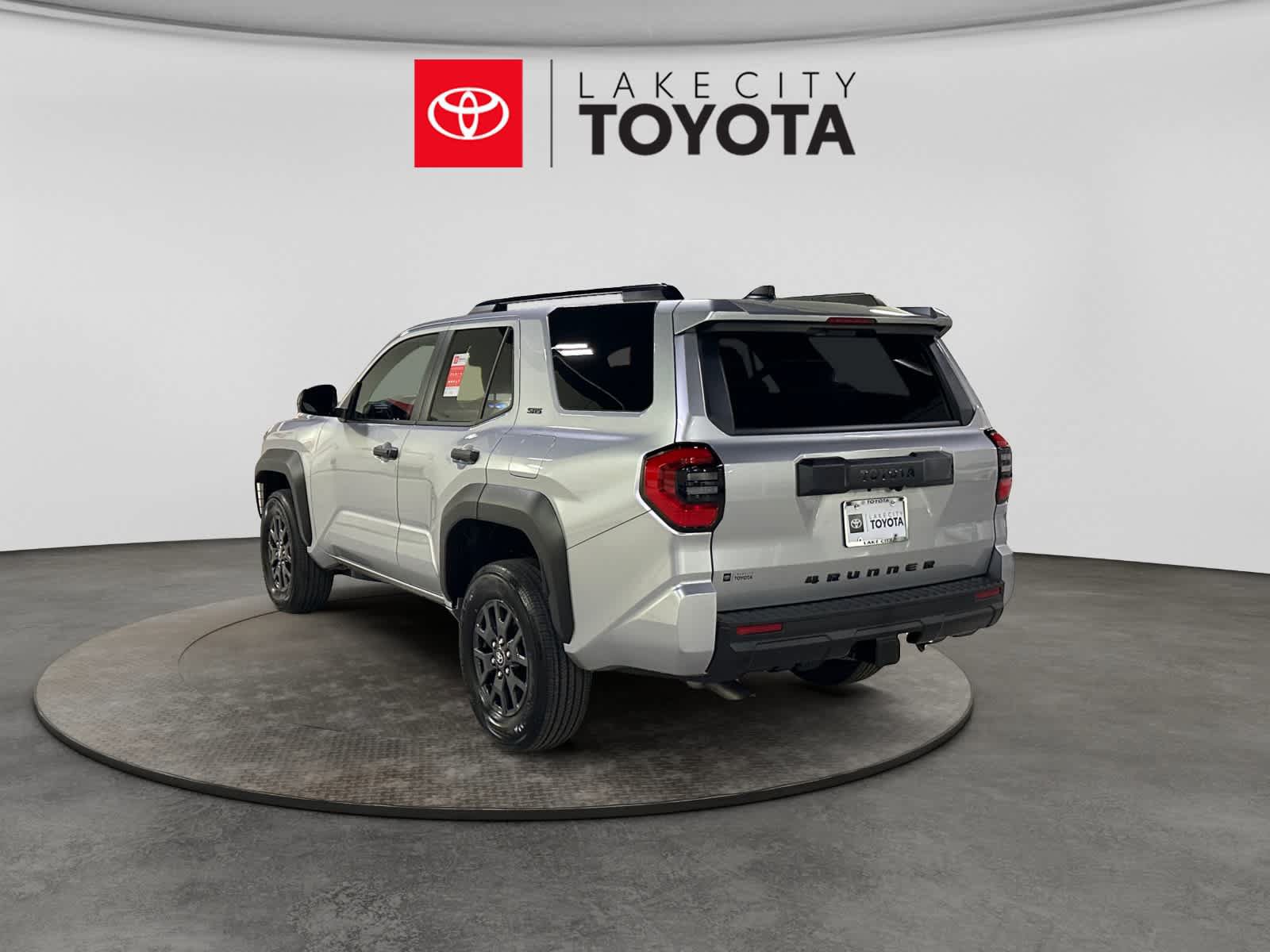 New 2026 Toyota 4Runner SR5 RWD image 4