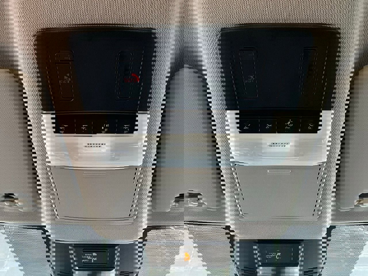 Used 2025 Nissan Rogue SV FWD image 17