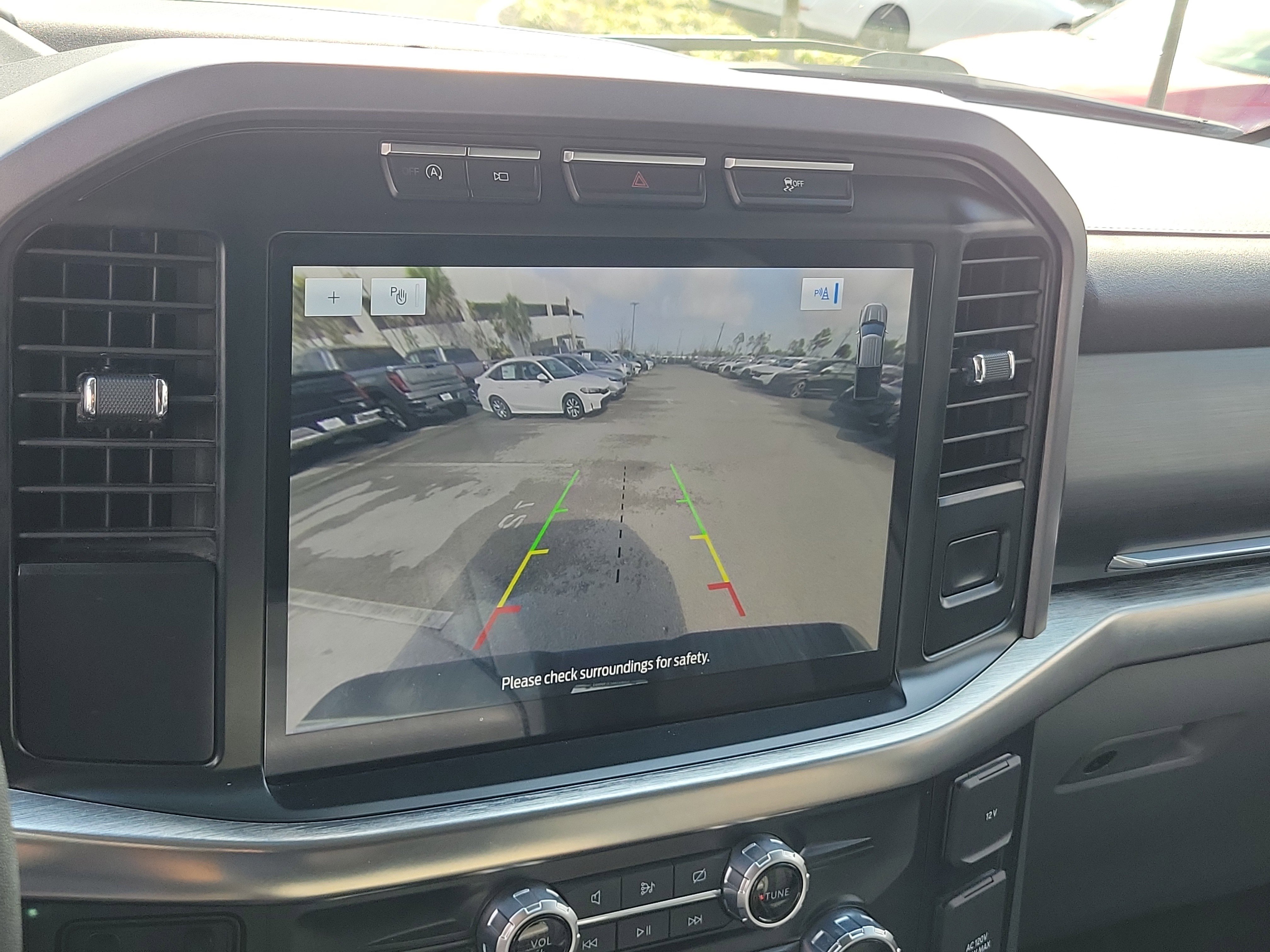 Used 2023 Ford F150 Lariat image 27