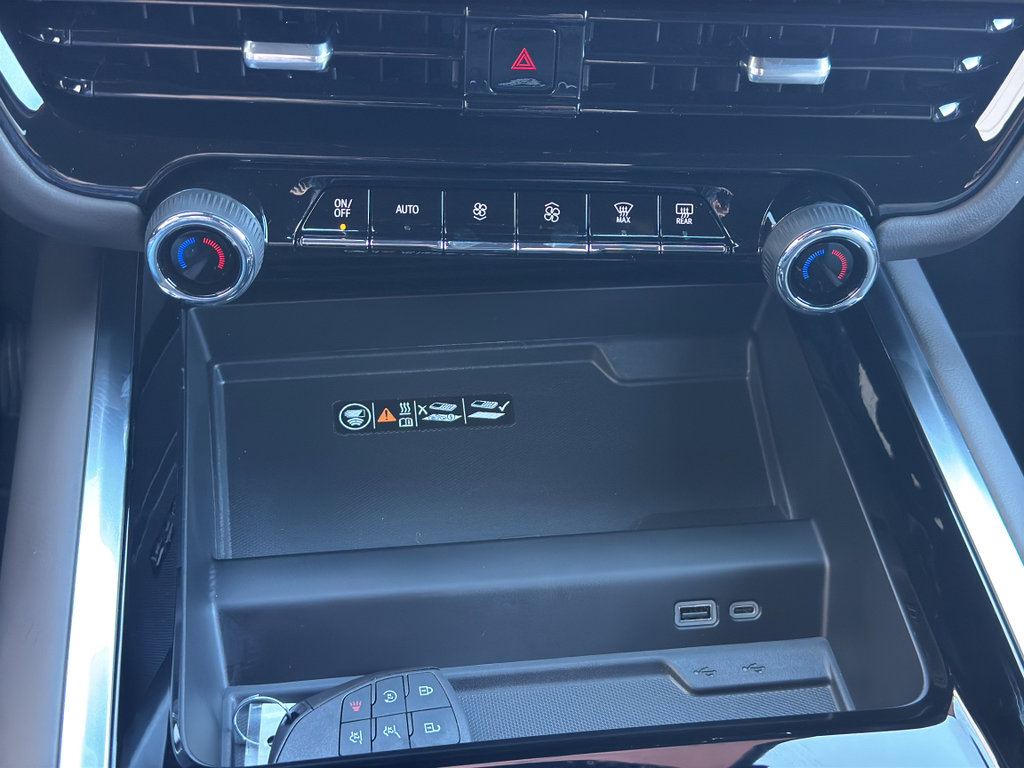 New 2026 Chevrolet Suburban Z71 image 31