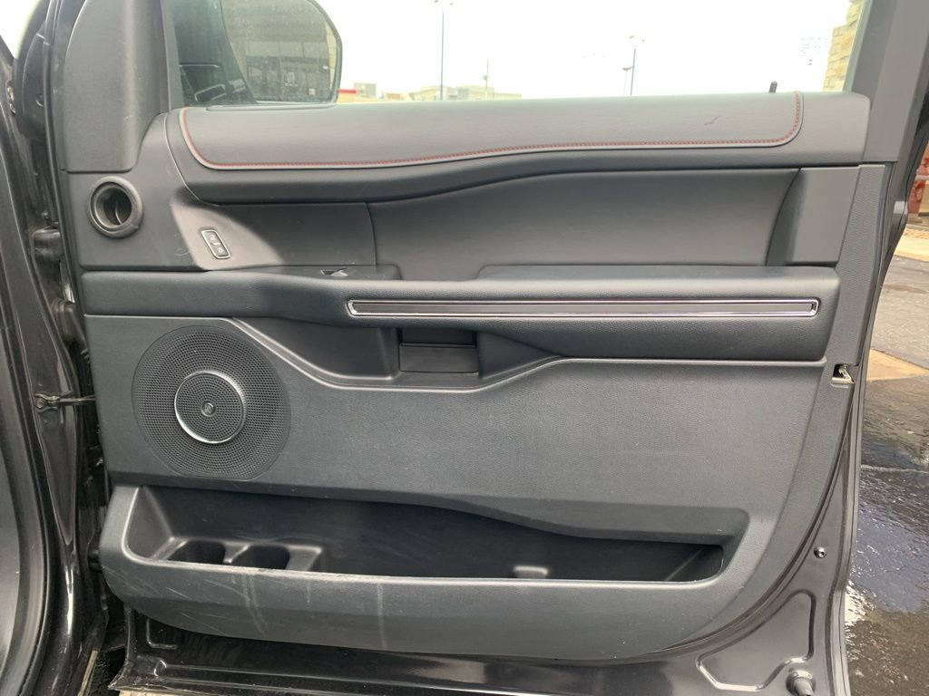 Used 2023 Ford Expedition Max Limited AWD/4WD image 19