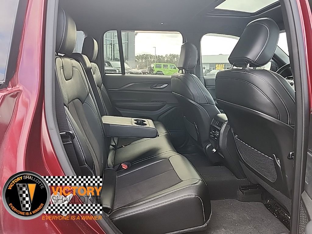 Certified 2023 Jeep Grand Cherokee Altitude image 31