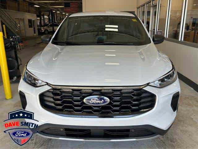 New 2025 Ford Escape ST-Line w/ Cold Weather Package image 1