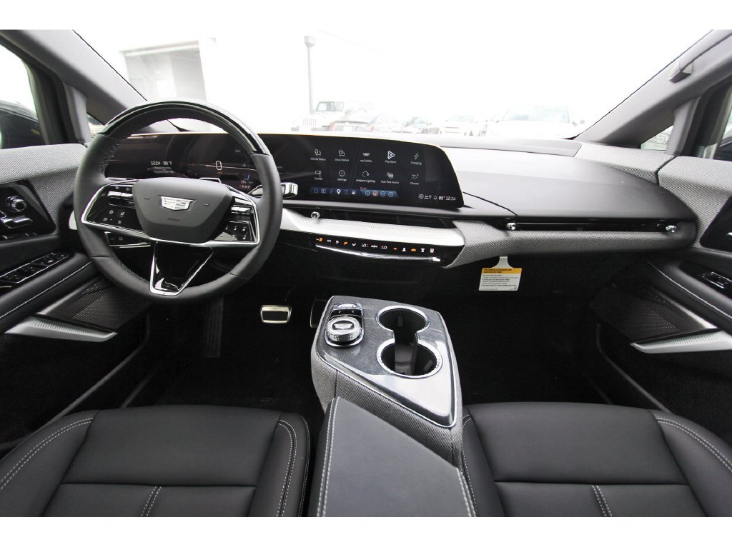 New 2027 Cadillac Optiq Luxury AWD/4WD image 9
