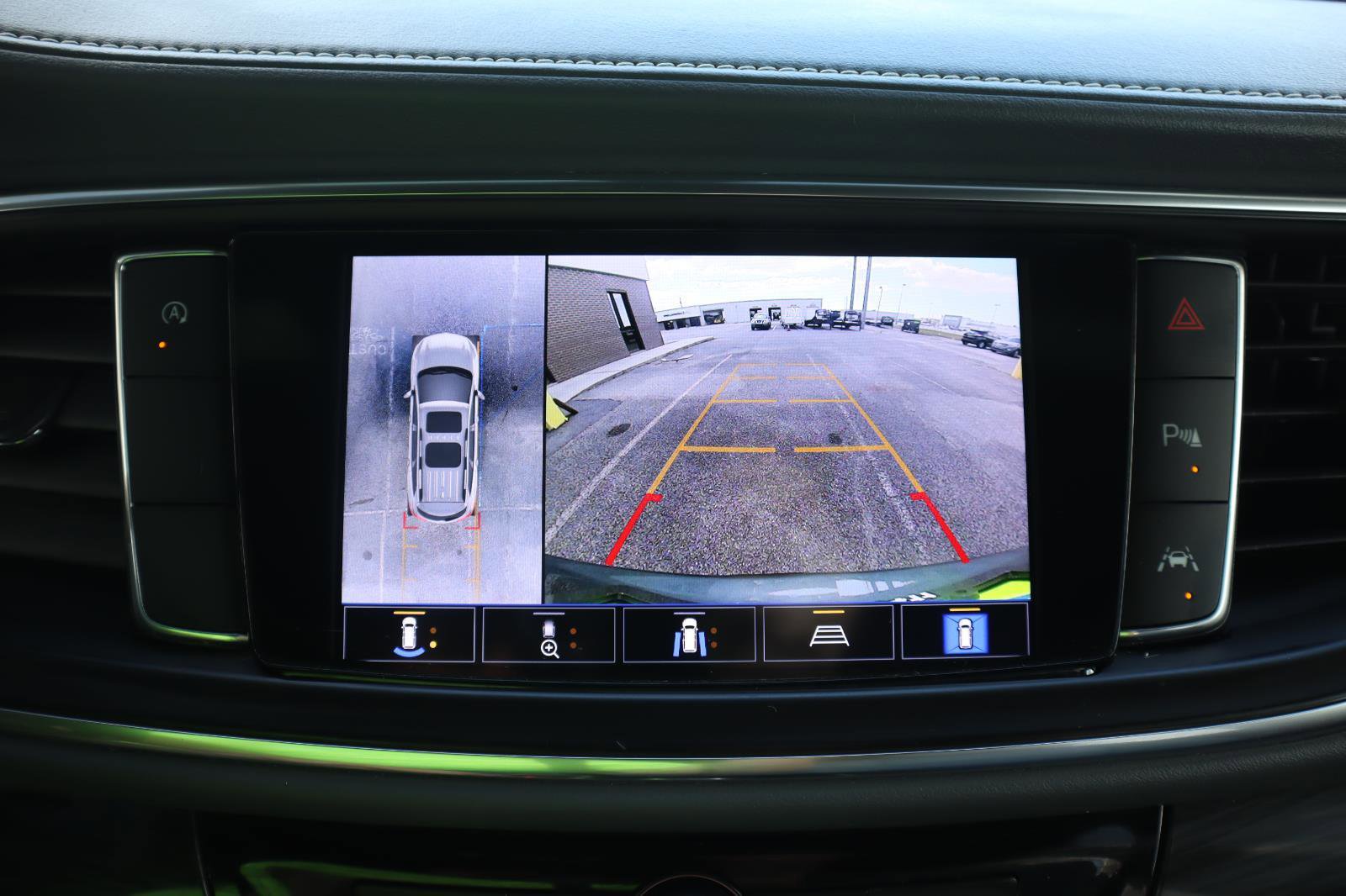 Used 2022 Buick Enclave Premium w/ Experience Buick Package image 25