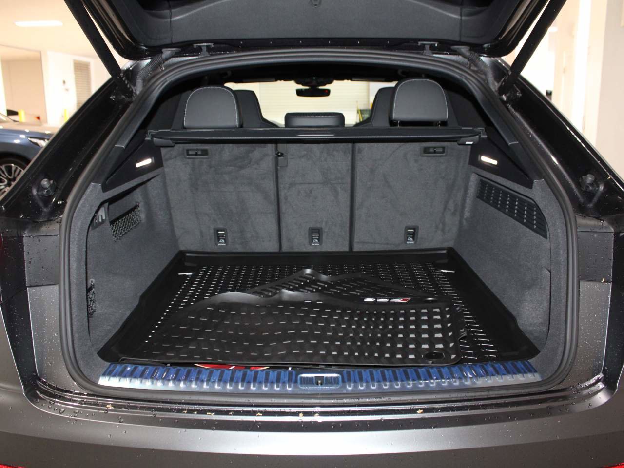 Used 2024 Audi SQ8 Premium Plus w/ S Sport Package image 7