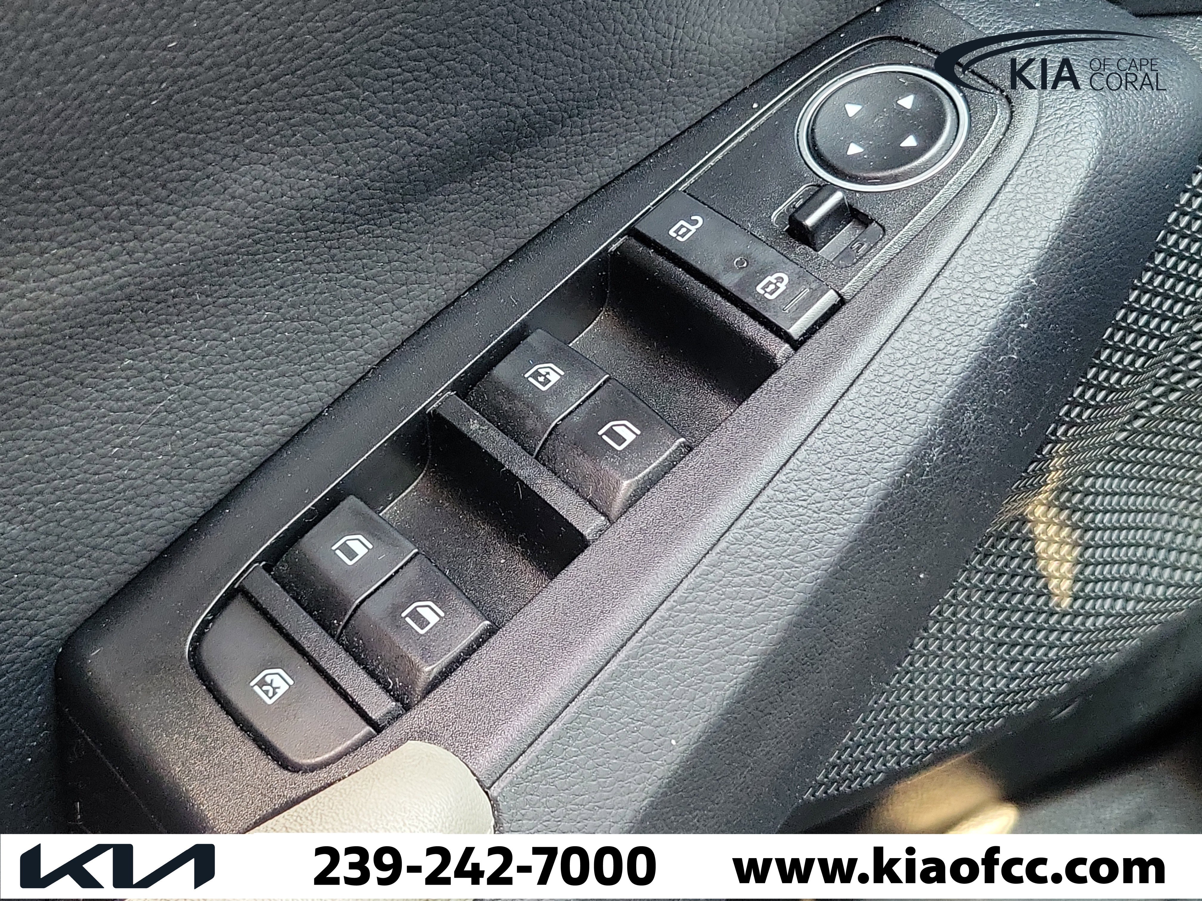 Certified 2023 Kia Seltos EX AWD/4WD image 18