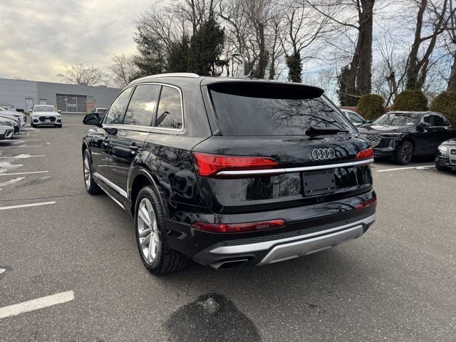 Certified 2025 Audi Q7 3.0T Premium Plus image 7
