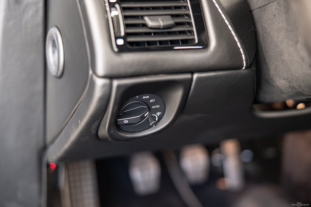Used 2015 Aston Martin V8 Vantage GT RWD image 22