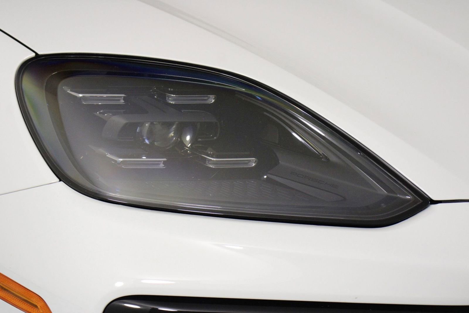 Certified 2025 Porsche Cayenne image 28