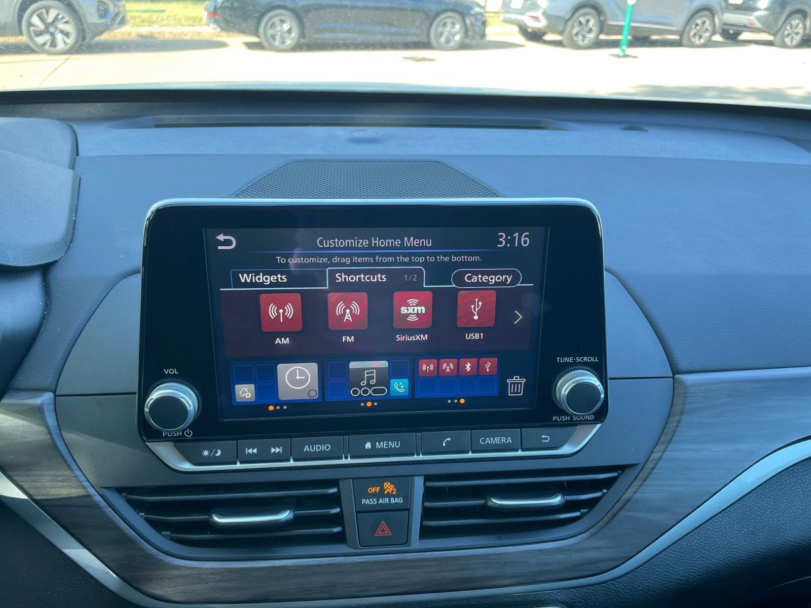 Used 2025 Nissan Altima 2.5 SV image 21