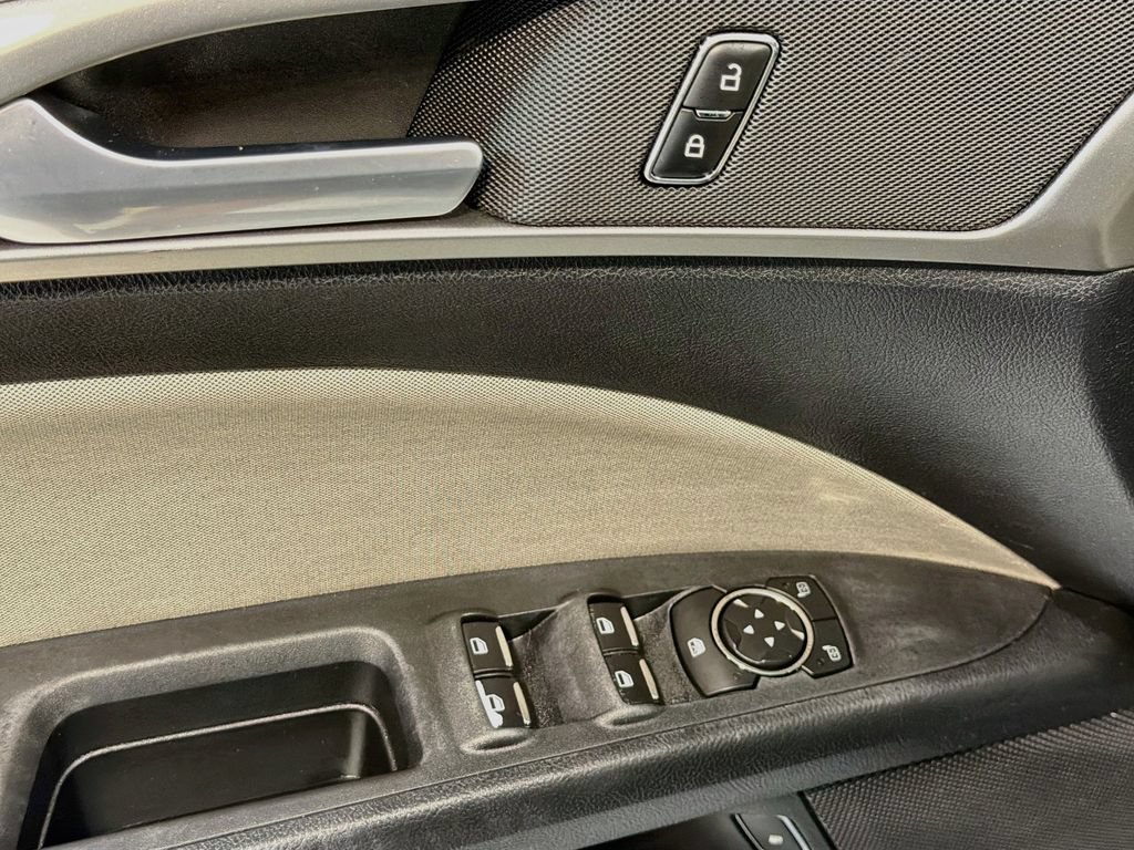 Used 2018 Ford Fusion S FWD image 15