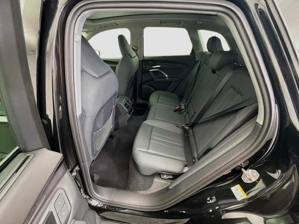 Used 2025 Audi Q5 Premium Plus w/ Premium Plus AWD/4WD image 20