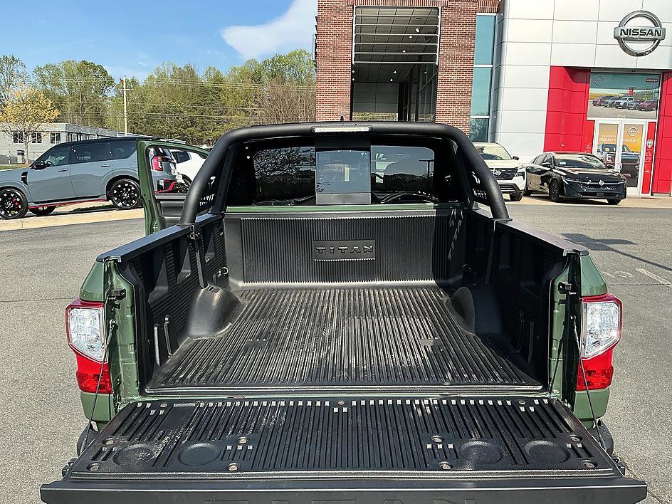 Used 2024 Nissan Titan SV w/ SV Bronze Edition Package image 25