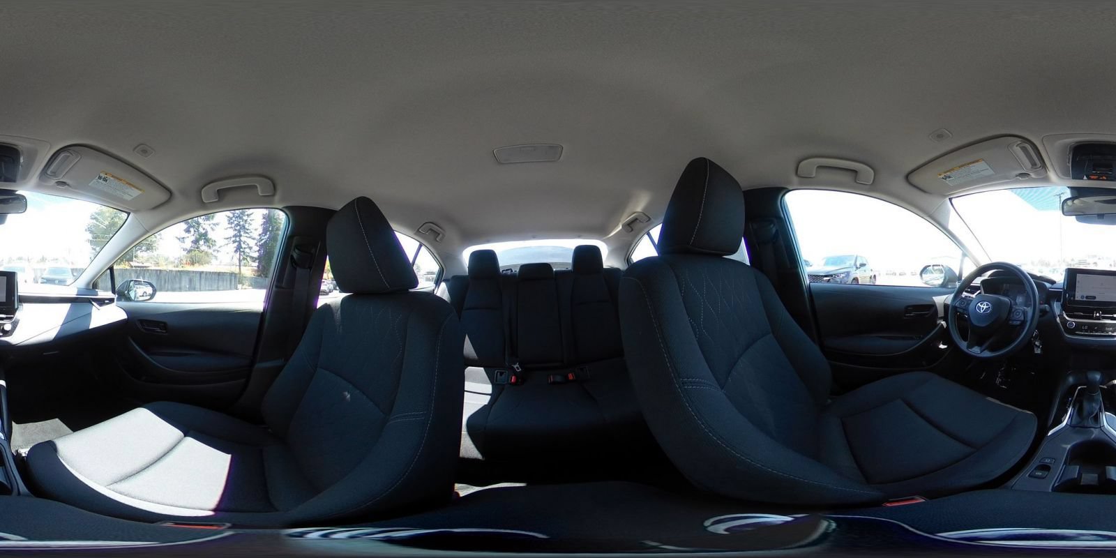 Used 2025 Toyota Corolla LE FWD image 42