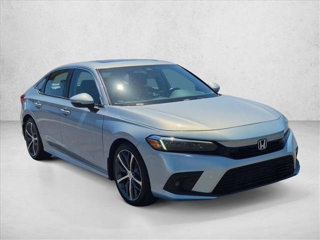 Used 2022 Honda Civic Touring image 3