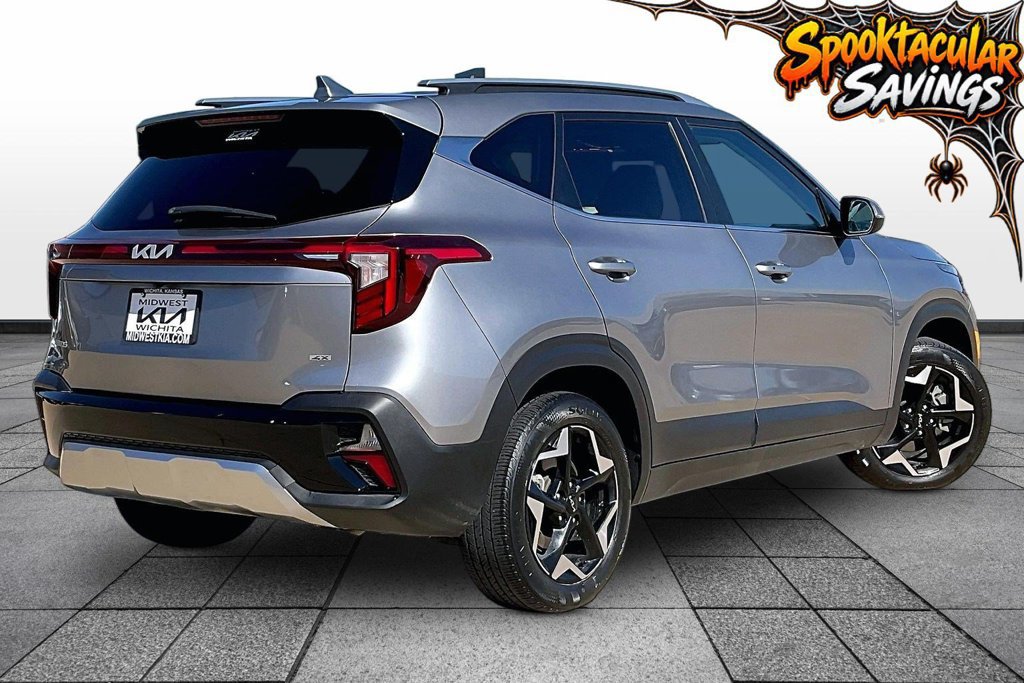 Used 2024 Kia Seltos EX AWD/4WD image 13