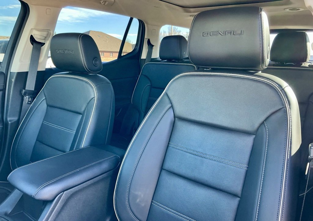 Used 2022 GMC Acadia Denali w/ Denali Ultimate Package image 39