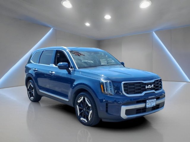 Used 2023 Kia Telluride S
