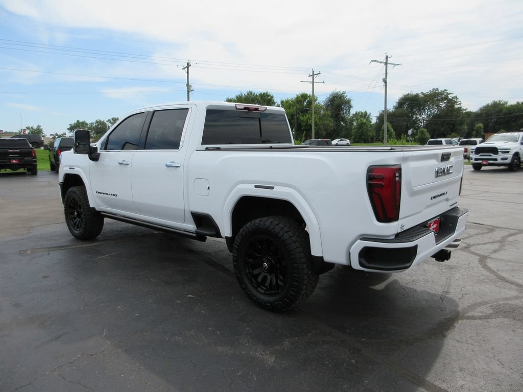 Used 2025 GMC Sierra 2500 Denali w/ Denali Reserve Package AWD/4WD image 10