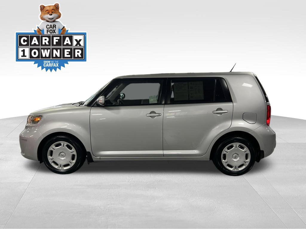 Used 2008 Scion xB FWD image 2
