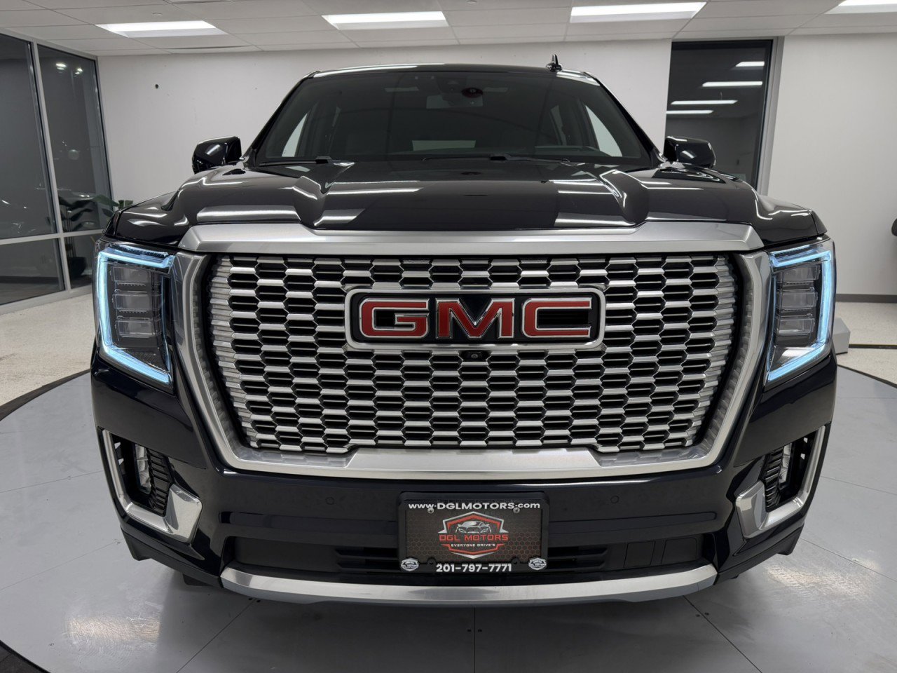 Used 2021 GMC Yukon XL Denali image 74