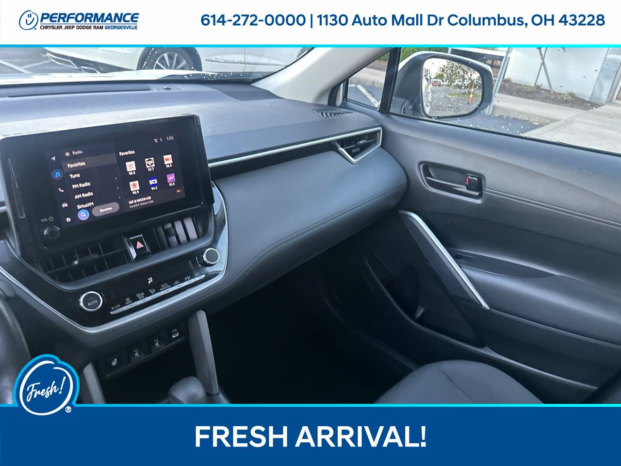 Used 2023 Toyota Corolla Cross LE AWD/4WD image 25