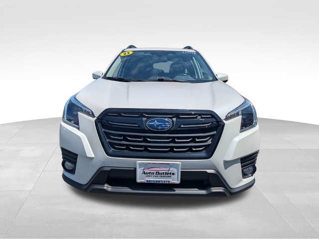 Used 2023 Subaru Forester Premium AWD/4WD image 2