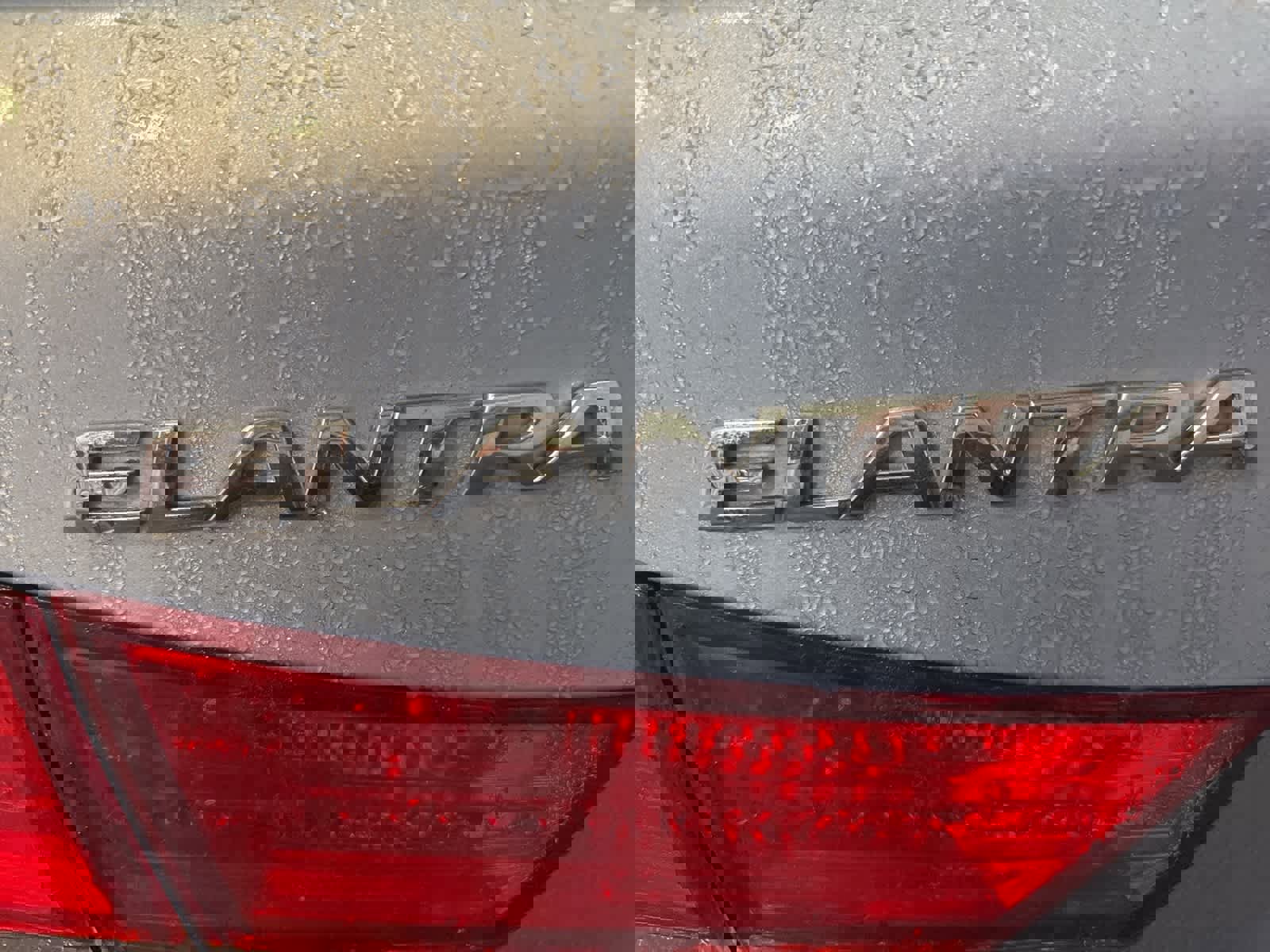 Used 2013 Hyundai Elantra Limited w/ Technology Pkg image 9