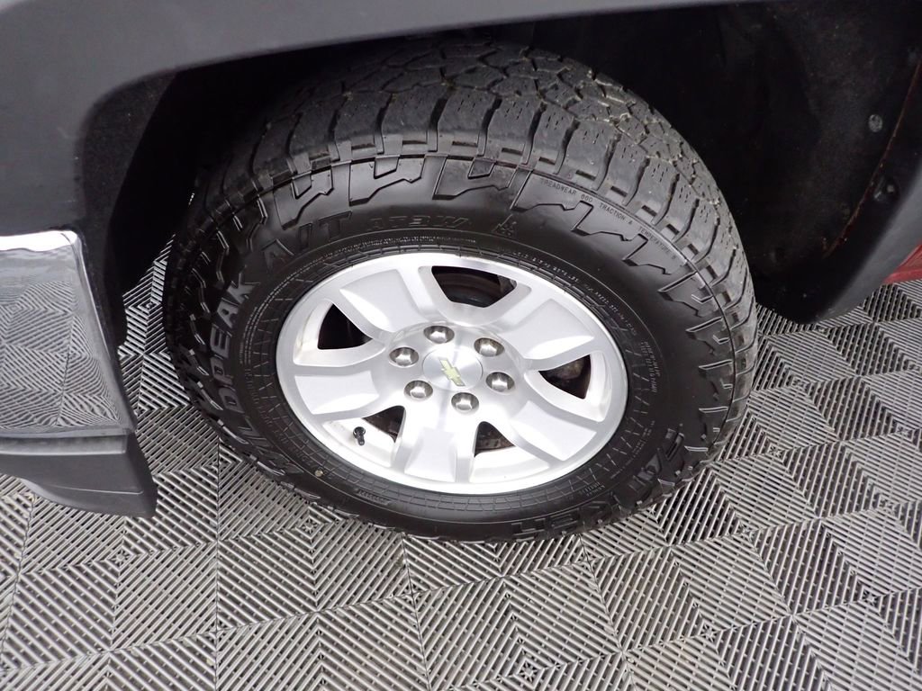 Used 2018 Chevrolet Silverado 1500 LT w/ All Star Edition image 37