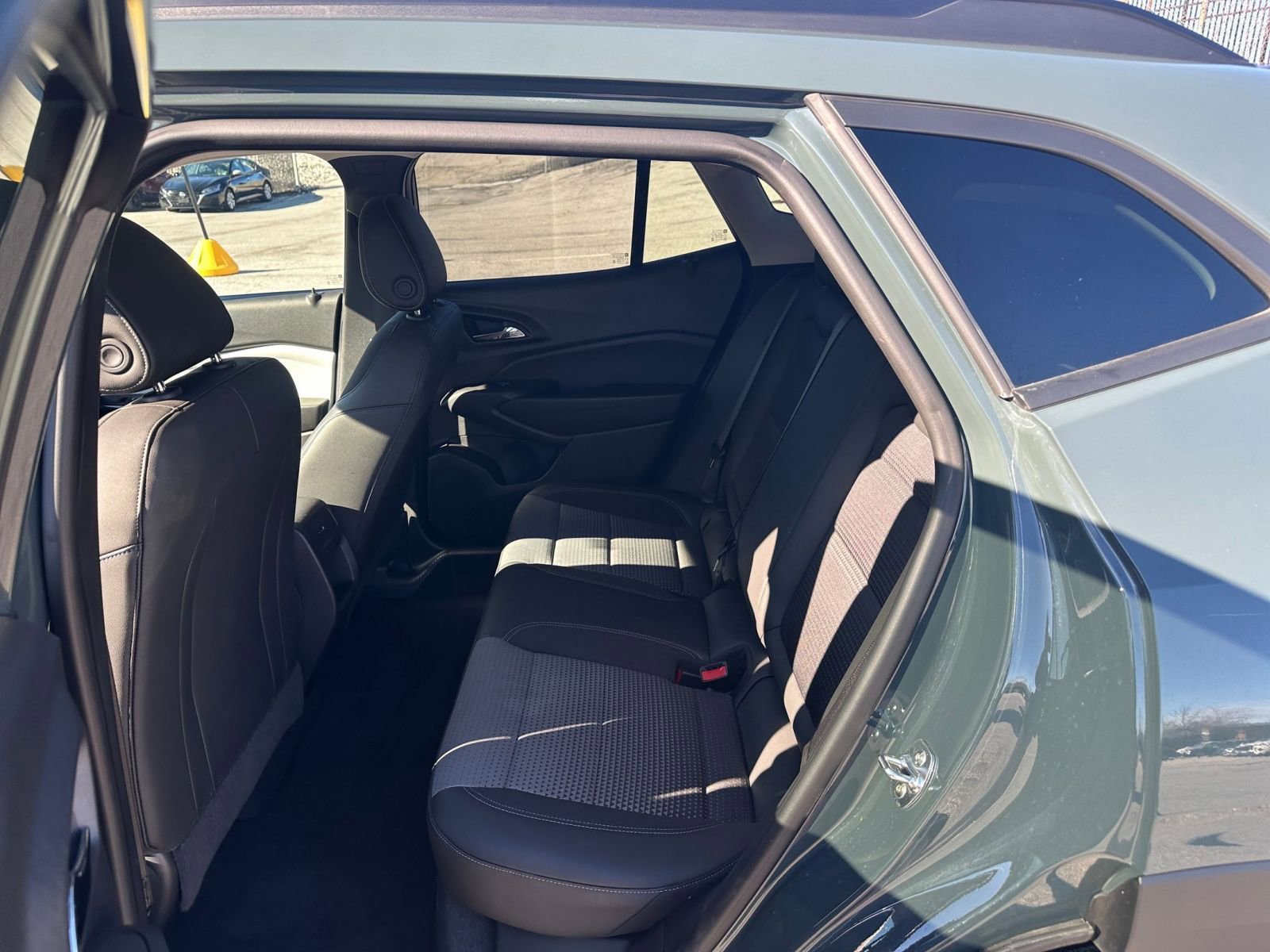 Used 2025 Chevrolet Trax LT image 23