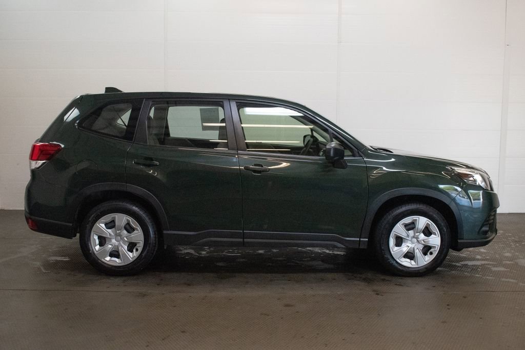 Used 2023 Subaru Forester image 3