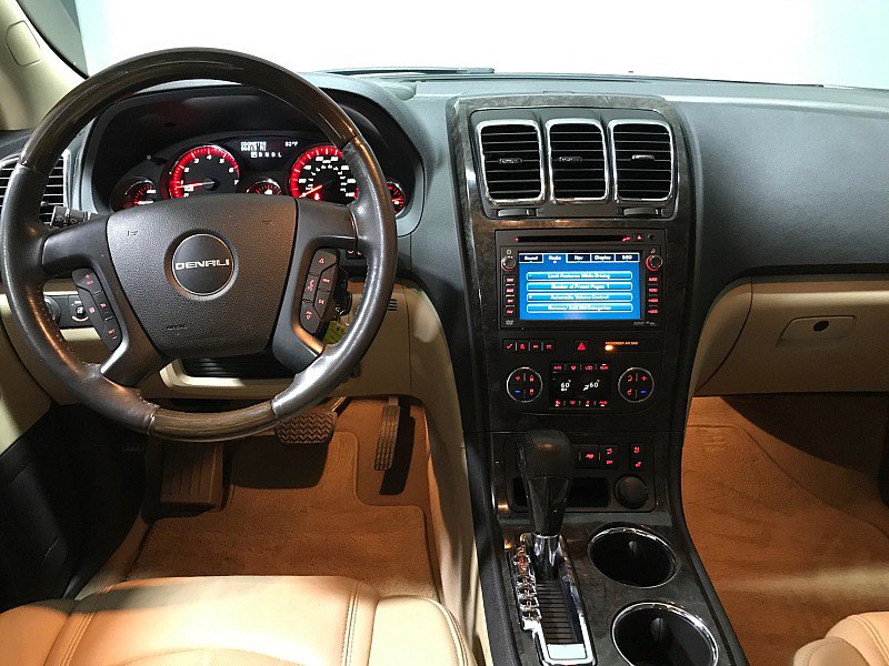 Used 2012 GMC Acadia Denali image 21