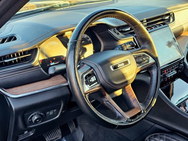 Used 2021 Jeep Grand Cherokee L Summit w/ Luxury Tech Group V image 16