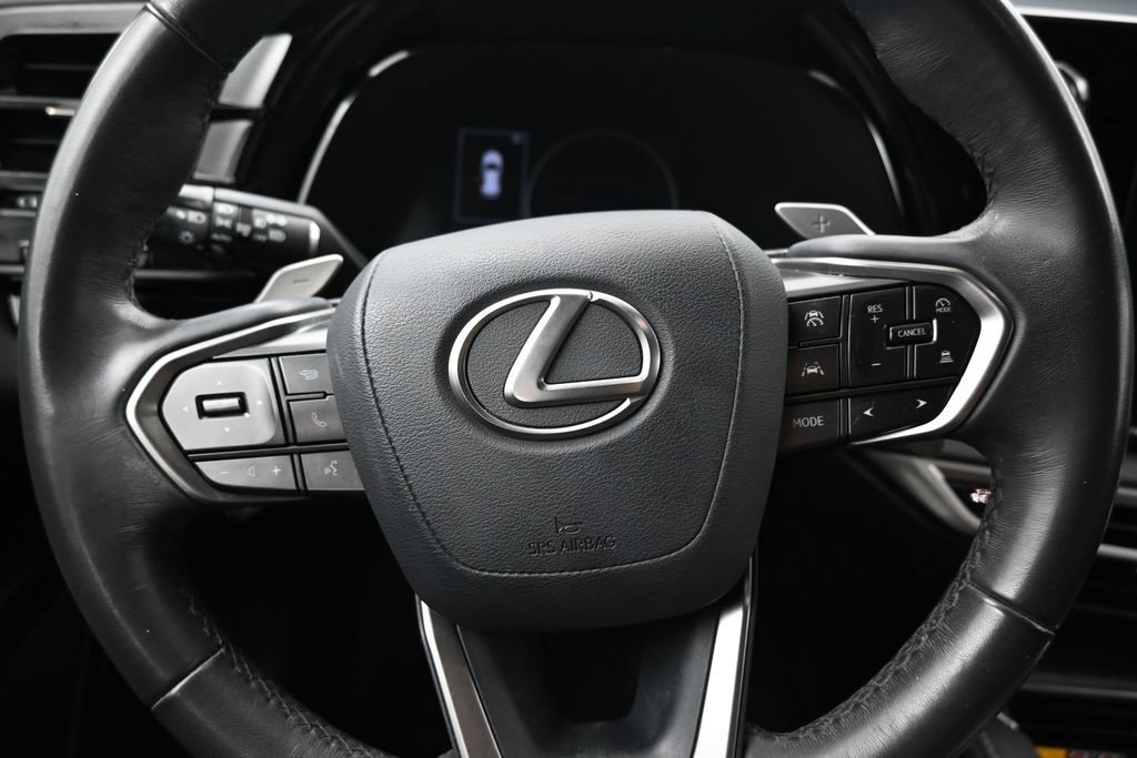 Used 2024 Lexus RX 350 FWD w/ Technology Package image 4