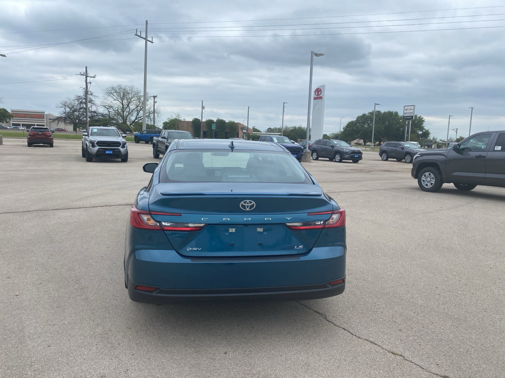 Used 2026 Toyota Camry LE w/ Convenience Package FWD image 13
